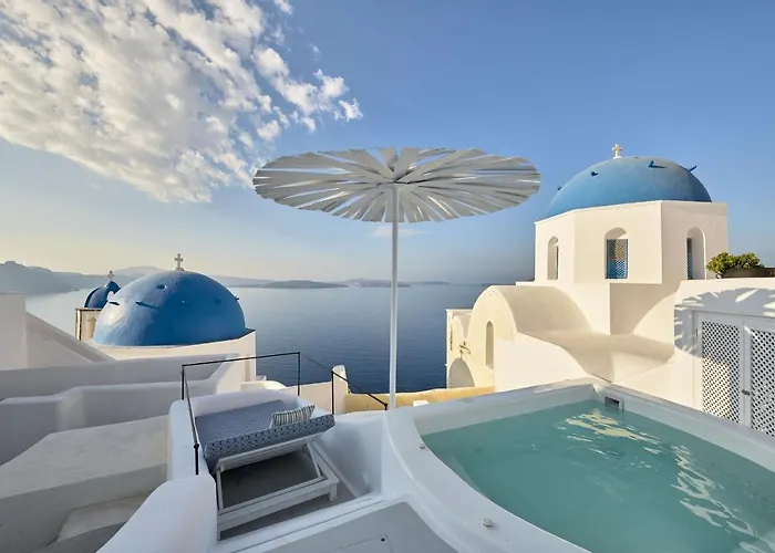 Cave Suite Oia